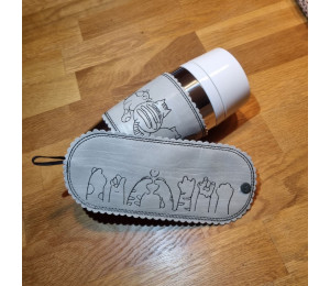 Stickdatei - ITH Mug Wrap Katzenpfoten Doodle
